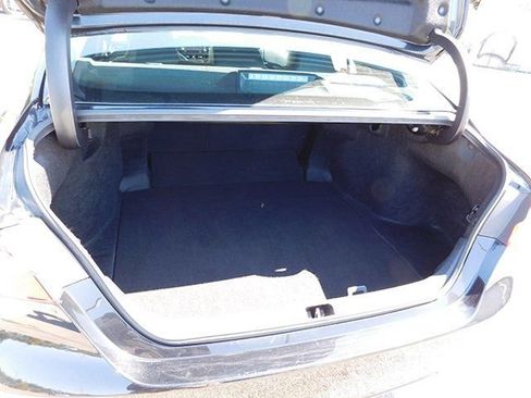 Used 2024 Toyota Camry SE image 6