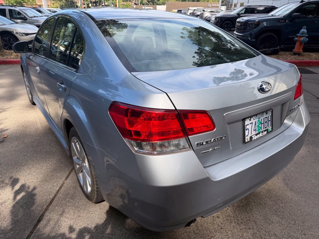 Used 2013 Subaru Legacy 2.5i Premium AWD/4WD image 6