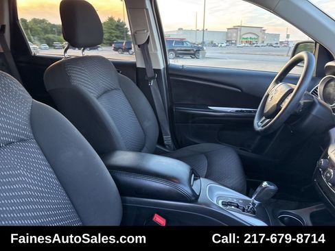 Used 2019 Dodge Journey SE image 94