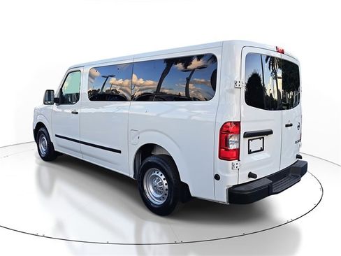 Used 2018 Nissan NV 3500 S image 4