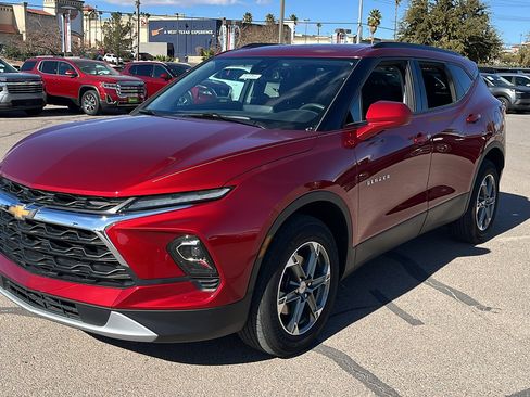 Certified 2023 Chevrolet Blazer LT w/ Convenience Package image 3