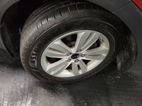 Used 2019 Kia Sportage LX FWD image 12