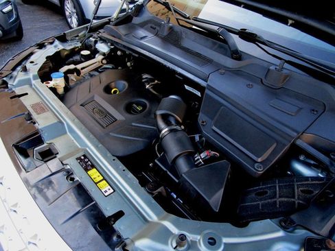 Used 2015 Land Rover Discovery Sport HSE Luxury image 37