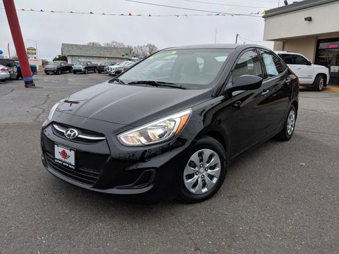 Used 2016 Hyundai Accent SE w/ Option Group 02 FWD image 1