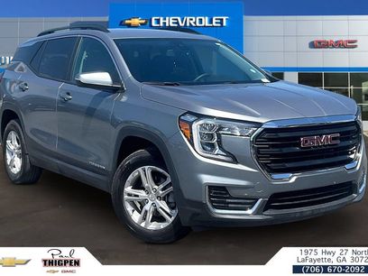 Used 2024 GMC Terrain SLE w/ Driver Convenience Package