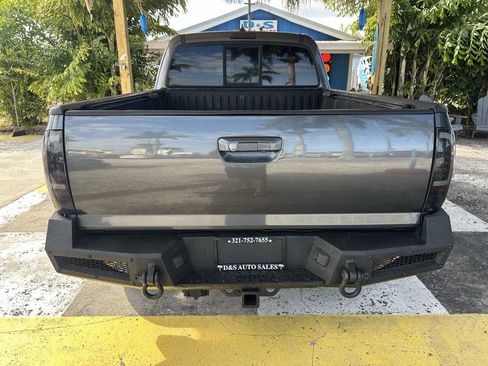 Used 2015 Toyota Tacoma PreRunner image 8