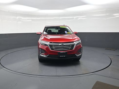 Used 2024 Chevrolet Equinox Premier AWD/4WD image 8