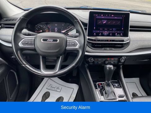 Used 2022 Jeep Compass Latitude w/ Convenience Group AWD/4WD image 7