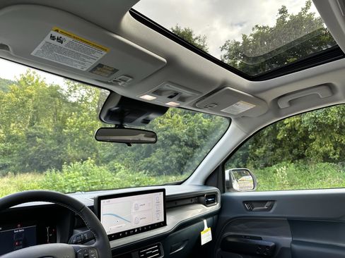 New 2025 Ford Maverick Lobo image 41