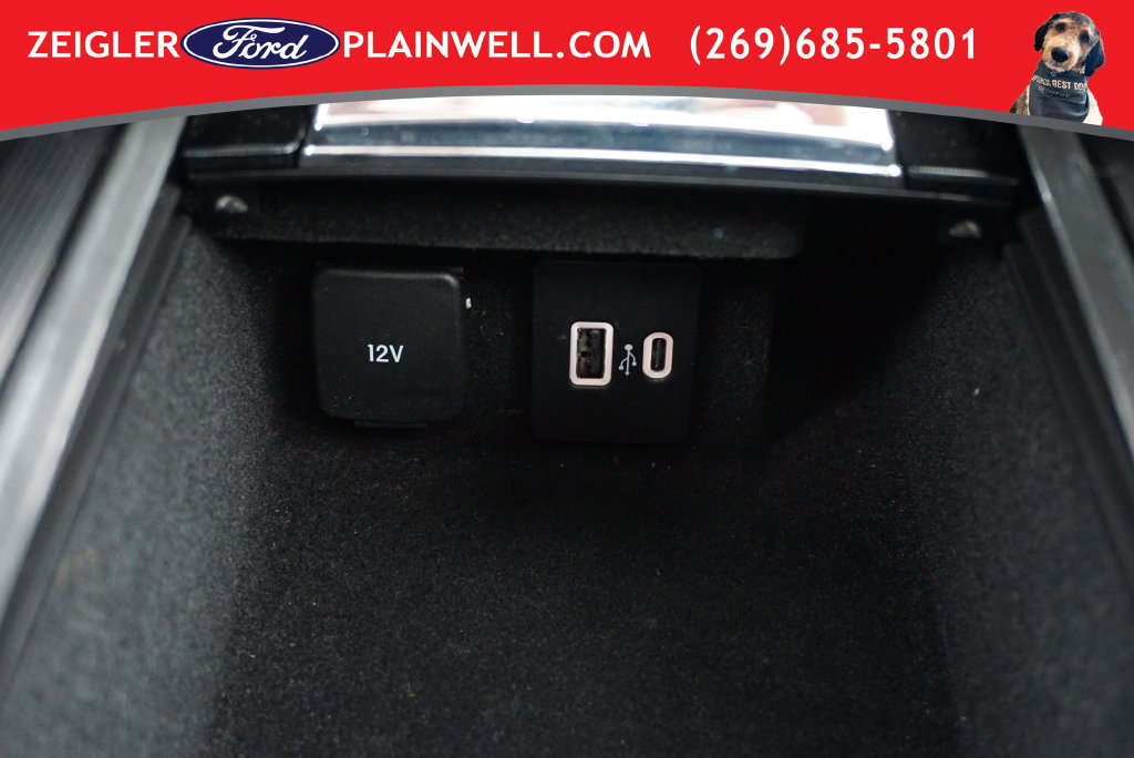 Used 2025 Lincoln Corsair Grand Touring AWD/4WD image 28