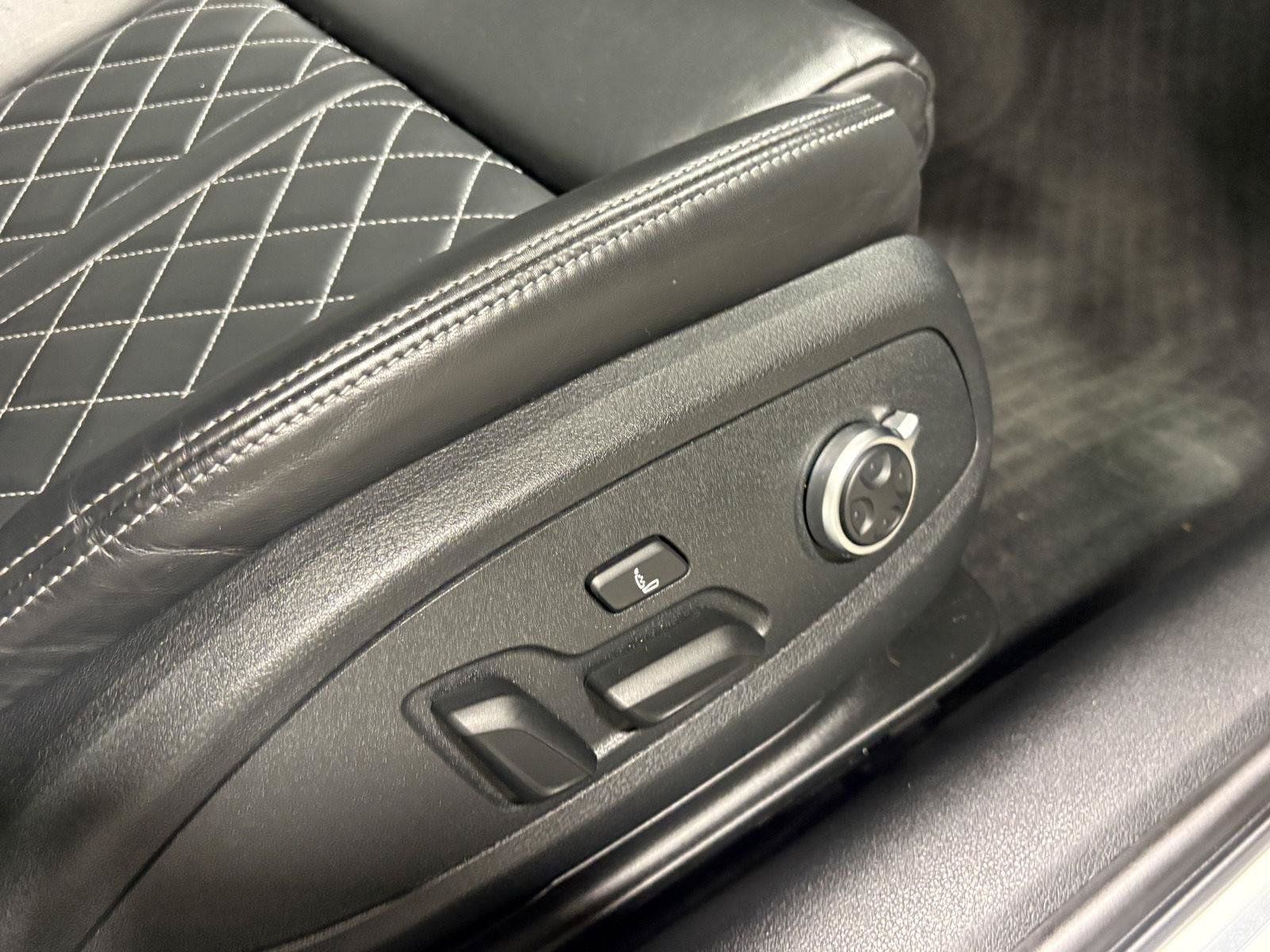 Used 2019 Audi S4 Prestige AWD/4WD image 32