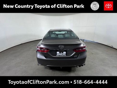 Used 2021 Toyota Camry SE w/ Cold Weather Package AWD/4WD image 4