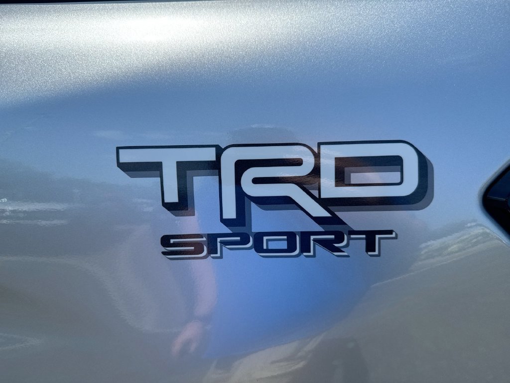 Used 2024 Toyota Tacoma TRD Sport AWD/4WD image 25