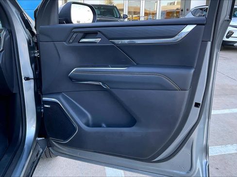 Certified 2025 GMC Acadia Elevation image 22