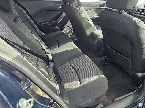 Used 2014 MAZDA MAZDA3 i Touring w/ Technology Package image 8