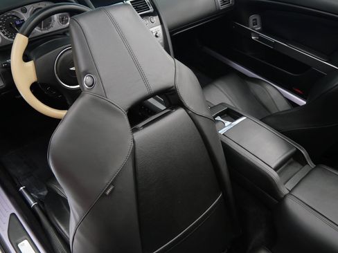 Used 2008 Aston Martin DB9 Volante RWD image 27
