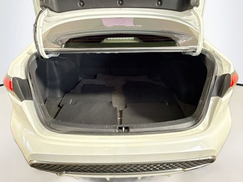 Used 2020 Toyota Corolla XSE FWD image 35