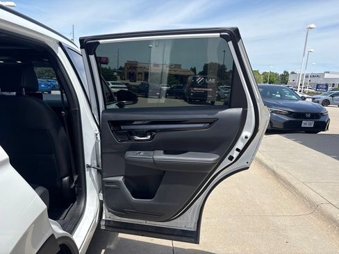 Used 2023 Honda CR-V Sport Touring image 31