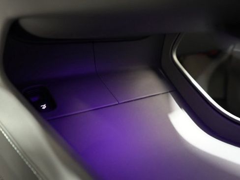 Used 2025 Aston Martin DBX 707 image 40