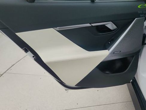 Used 2024 BMW i5 eDrive40i w/ Executive Package RWD image 35