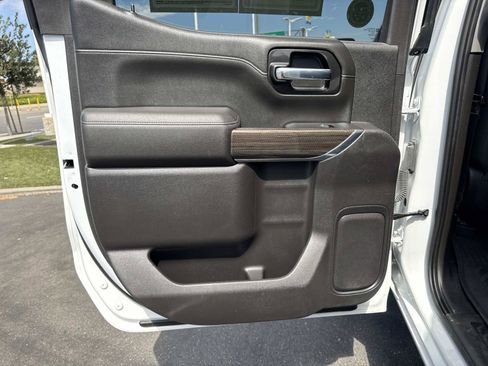 Used 2021 Chevrolet Silverado 1500 LT Trail Boss w/ Convenience Package II AWD/4WD image 27