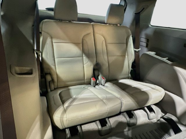 Used 2017 GMC Acadia SLT AWD/4WD image 27