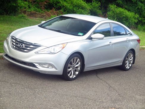 Used 2011 Hyundai Sonata SE FWD image 21
