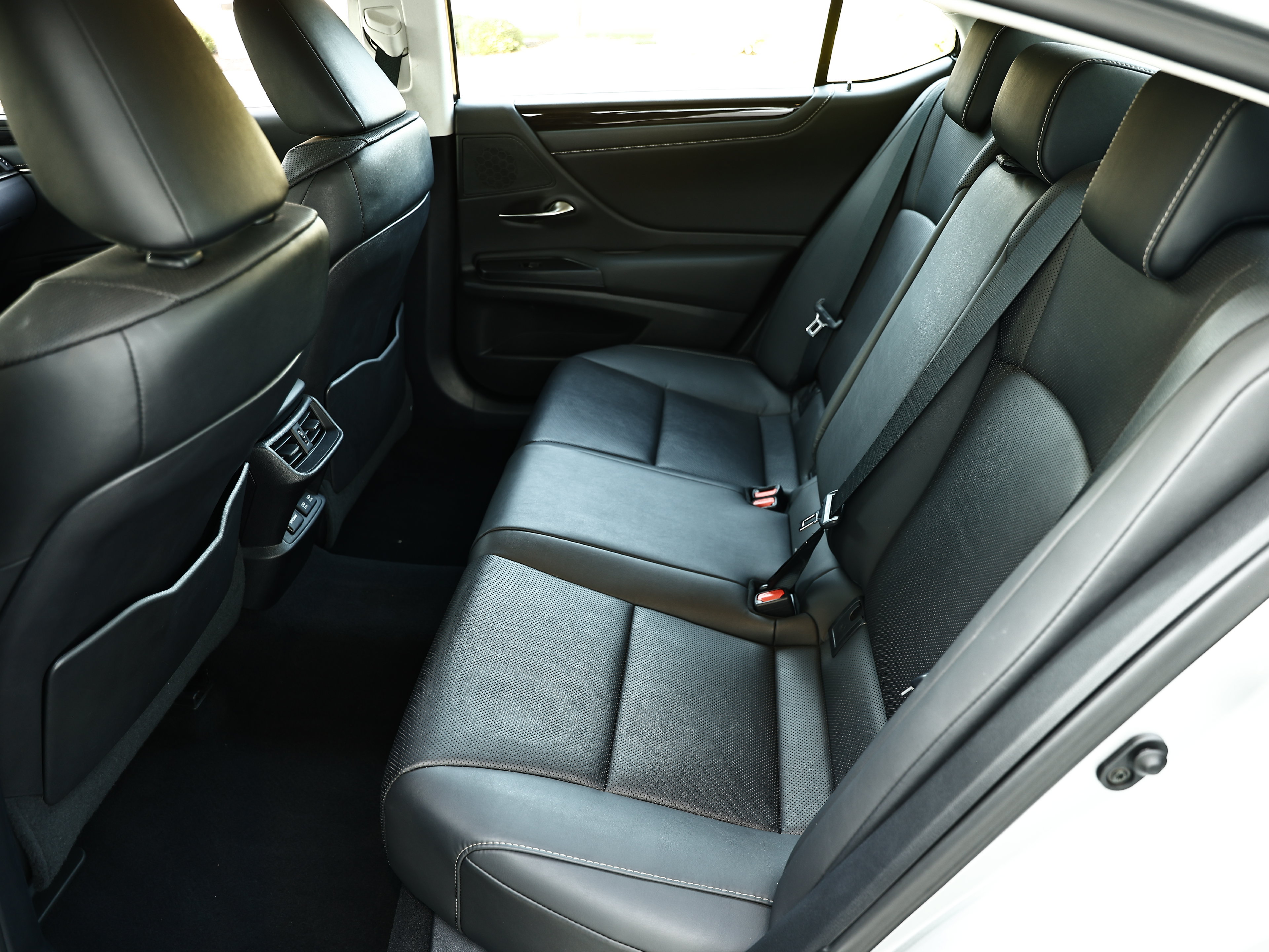 Used 2021 Lexus ES 350 w/ Premium Package FWD image 22