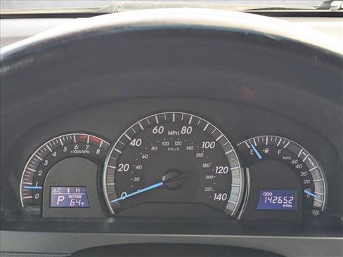 Used 2013 Toyota Camry SE image 10