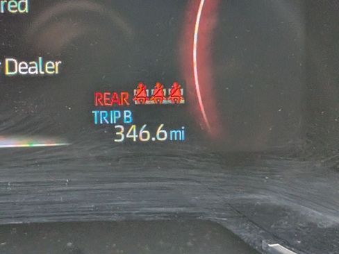 Used 2025 Toyota RAV4 LE AWD/4WD image 3