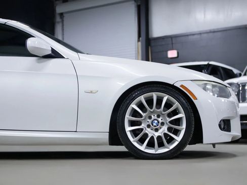 Used 2013 BMW 328i Convertible w/ M Sport Pkg image 13