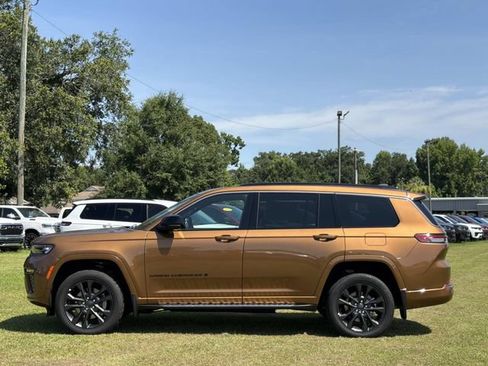 New 2026 Jeep Grand Cherokee L Limited AWD/4WD image 15
