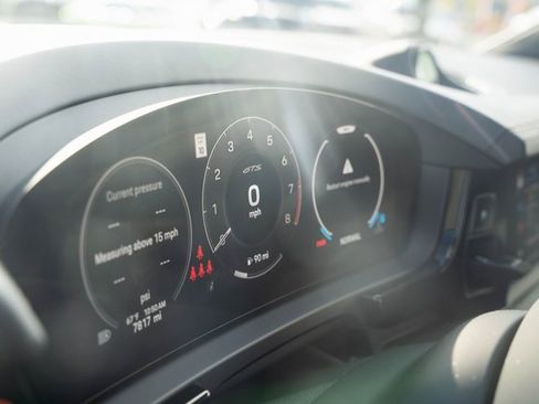 Used 2025 Porsche Cayenne GTS image 32