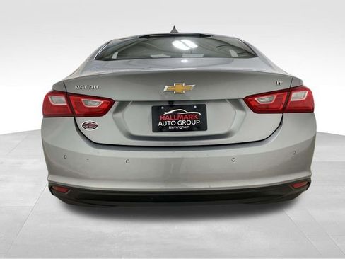 Used 2024 Chevrolet Malibu LT image 3
