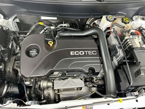 Used 2019 Chevrolet Equinox LS FWD image 32