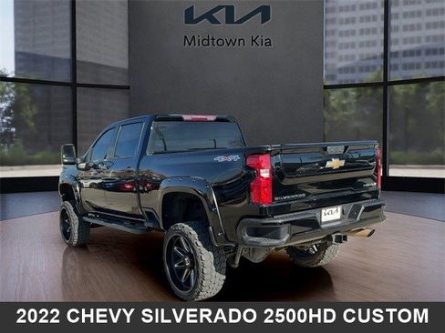Used 2022 Chevrolet Silverado 2500 Custom w/ Custom Value Package image 5