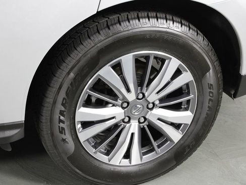 Certified 2020 Nissan Pathfinder SL image 12