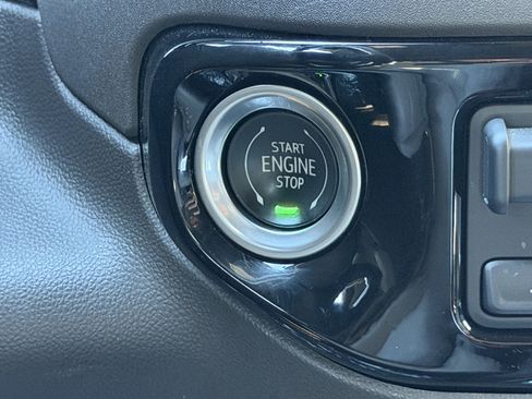 Used 2022 GMC Sierra 1500 SLT w/ SLT Premium Plus Package image 70