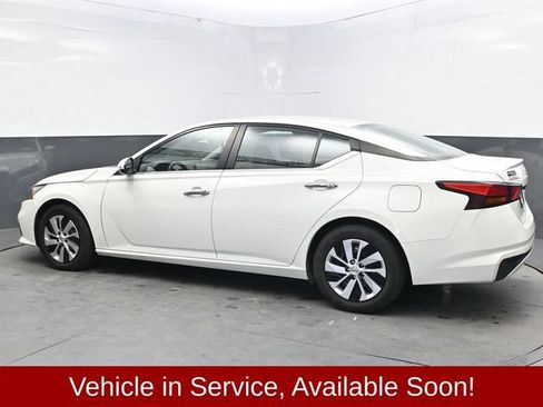Used 2021 Nissan Altima 2.5 S FWD image 4
