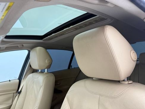 Used 2013 BMW 335i Sedan RWD image 26