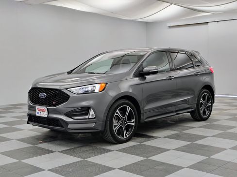 Used 2023 Ford Edge ST image 6