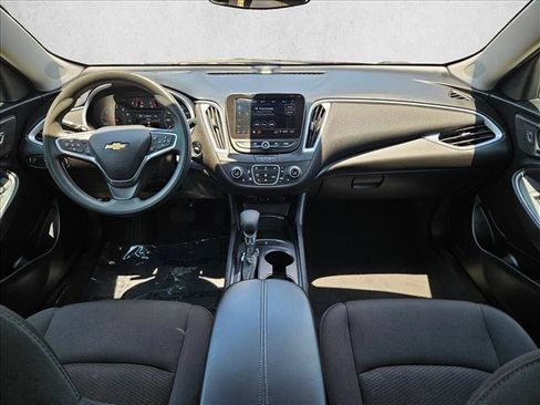Used 2023 Chevrolet Malibu LT FWD image 17