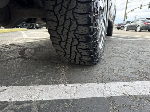 Used 2012 Toyota Tundra 4x4 Double Cab w/ Tow Pkg image 10