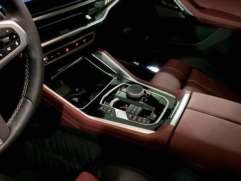 New 2026 BMW X6 M60i w/ Climate Comfort Package AWD/4WD image 10