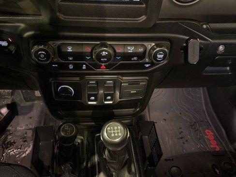 Used 2021 Jeep Wrangler Sport image 14