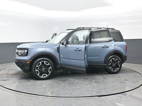 Certified 2024 Ford Bronco Sport Outer Banks w/ Tech Package AWD/4WD image 31