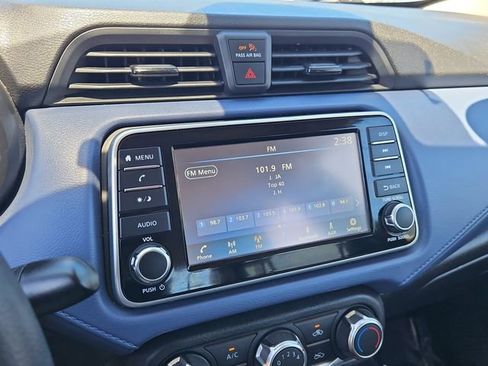 Used 2023 Nissan Versa SV FWD image 23