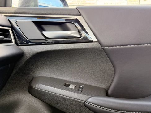 Used 2025 Mitsubishi Outlander SE AWD/4WD image 27