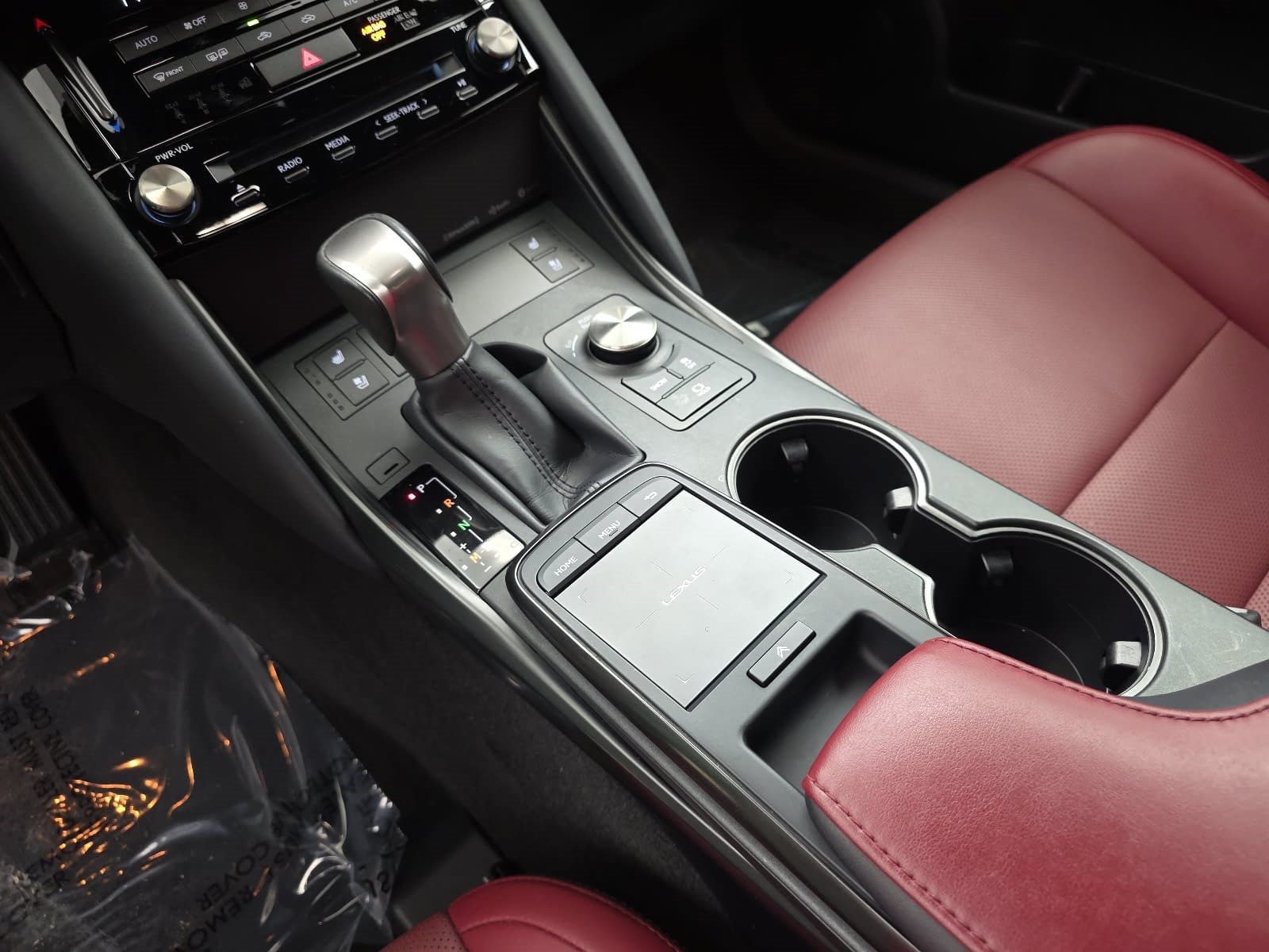 Used 2024 Lexus IS 300 w/ Comfort Package RWD image 22