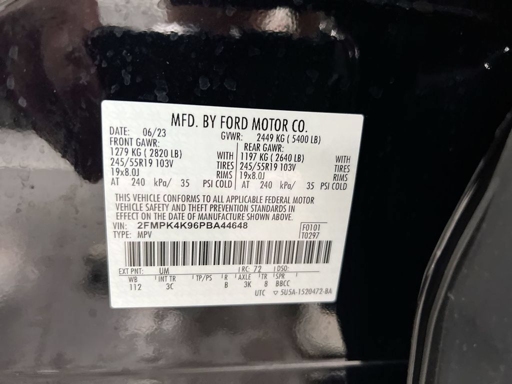 Used 2023 Ford Edge Titanium w/ Cargo Accessory Package AWD/4WD image 26